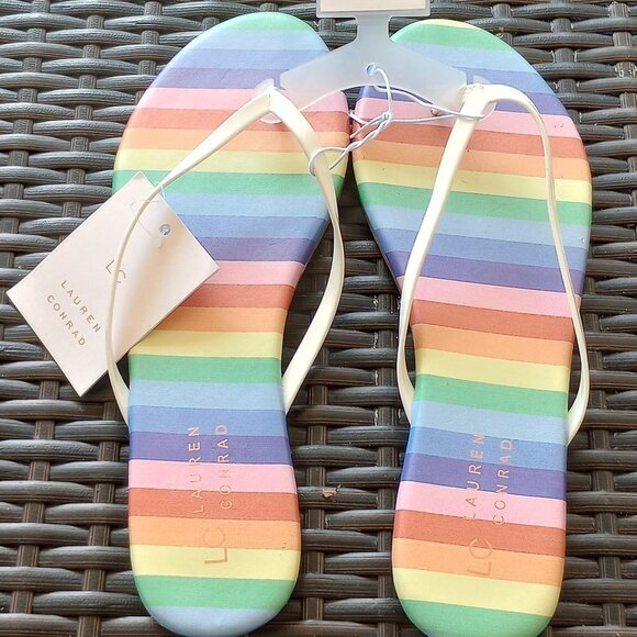 SIZE 9 PRIDE SANDALS RAINBOW FLIP FLOPS WHITE STRAPS FLAT SLIP ON SANDALS STRIPE - Picture 1 of 8